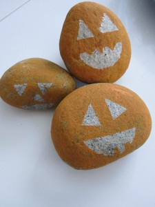 bricolage cailloux halloween
